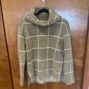 Cozy Brown Plaid Turtleneck Sweater